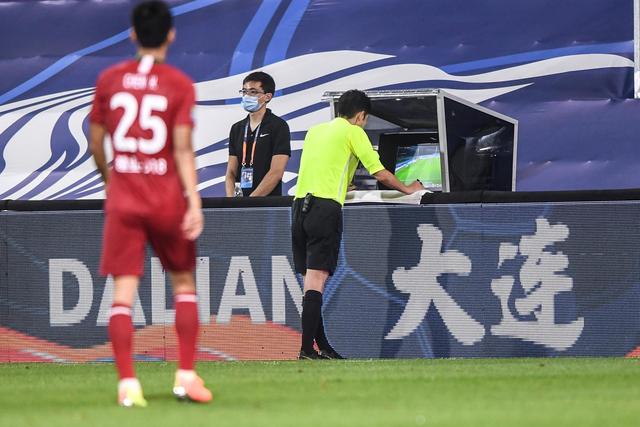 七月十八日：FIFA刚提扩军64队，国足希望又被点燃，可细看规则咱还在门外